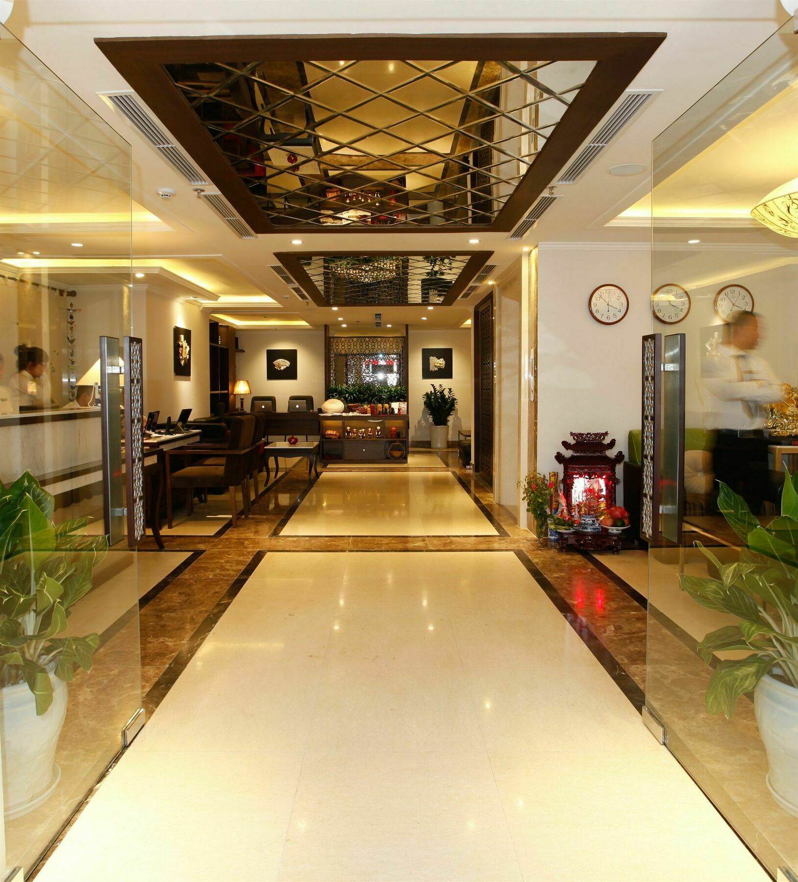 Hotel Essence Palace Hanoi
