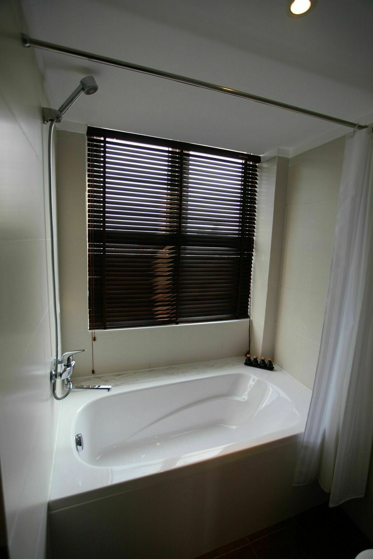 Hotel Essence Palace