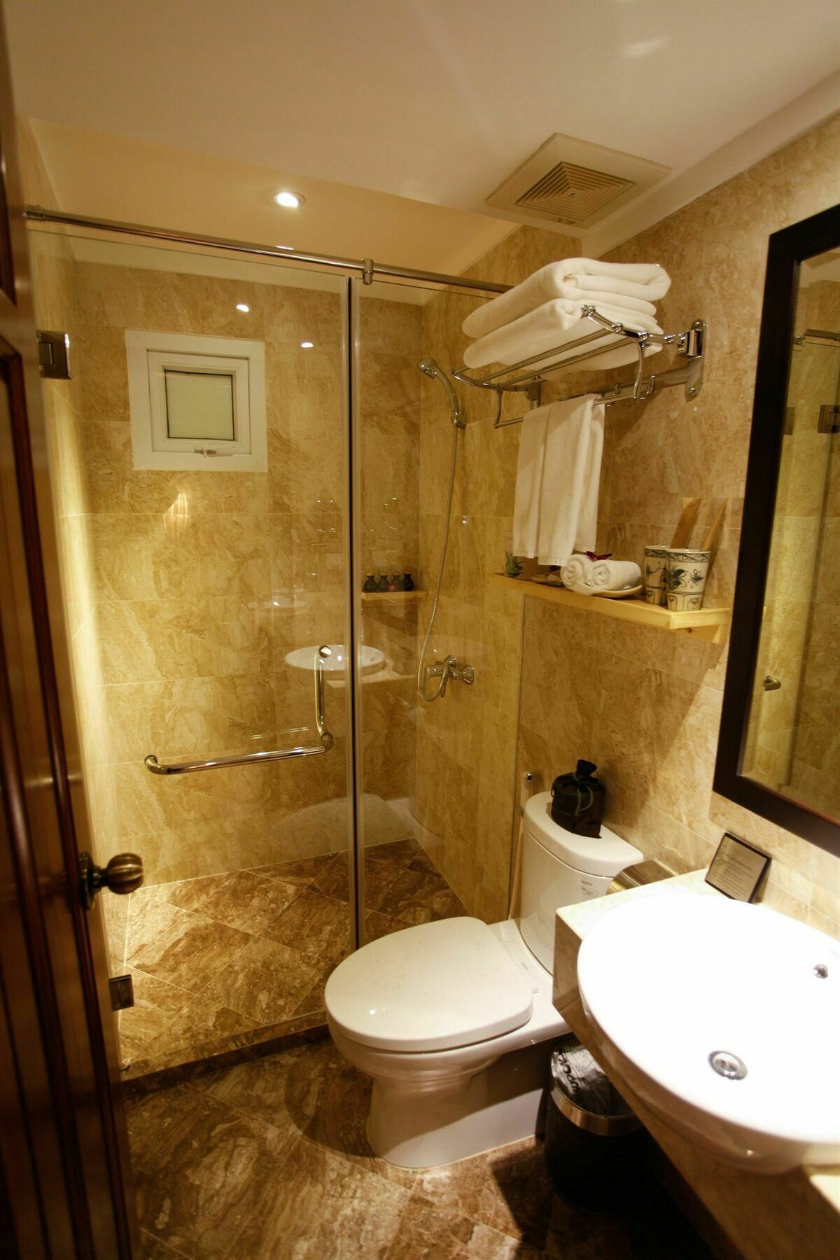 Essence Palace Hotel Hanoi